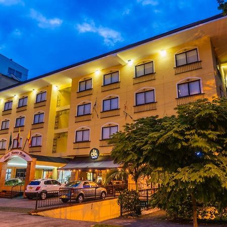 פריירה Hotel Pinares Plaza מראה חיצוני תמונה
