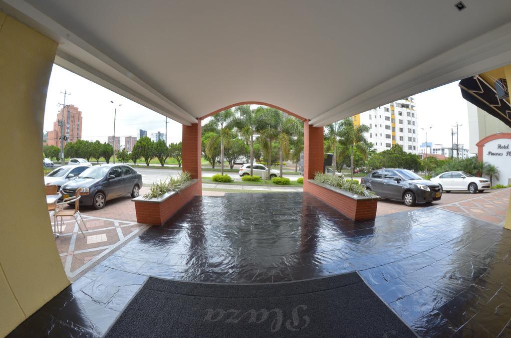 פריירה Hotel Pinares Plaza מראה חיצוני תמונה
