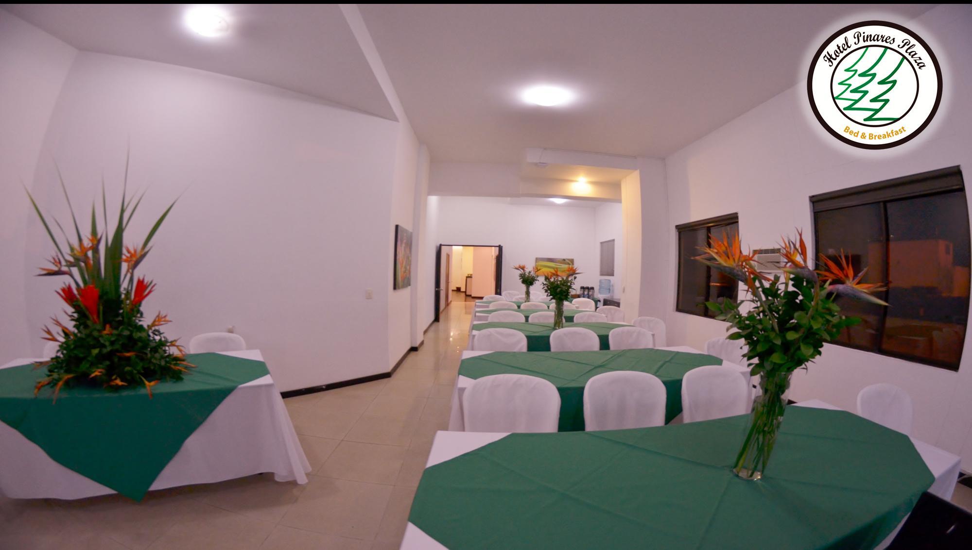 פריירה Hotel Pinares Plaza מראה חיצוני תמונה
