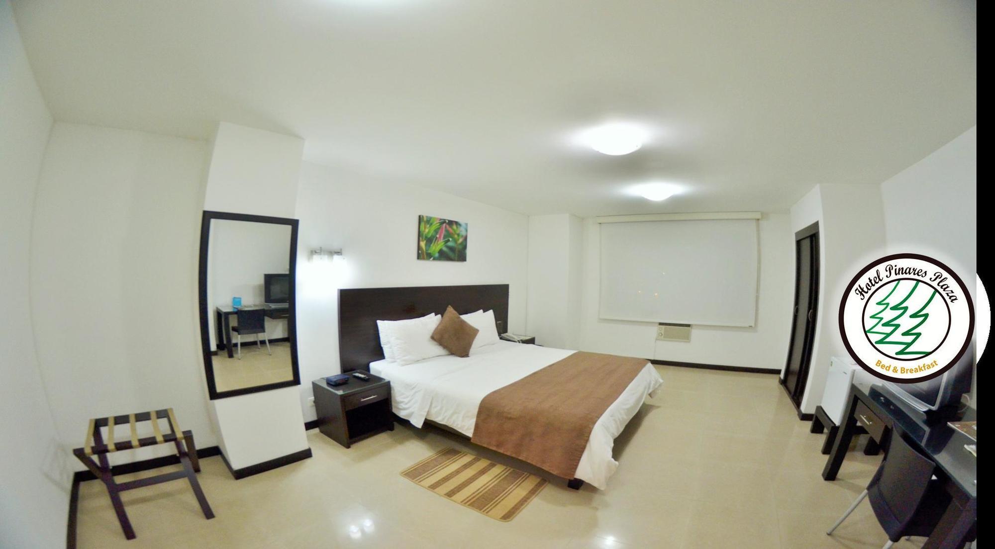 פריירה Hotel Pinares Plaza מראה חיצוני תמונה